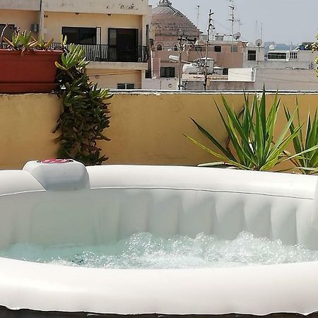 Studio Apartment With Private Terrace, Jacuzzi & Views モスタ エクステリア 写真